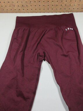 LSKD womens red capri leggings M EUC